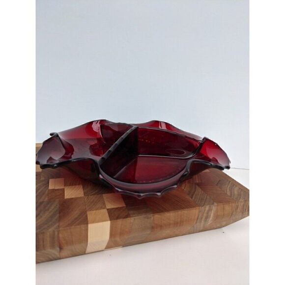 New Martinsville Radiance ruby 3 part relish dish, Ruby glass serving tray - Picture 6 of 9